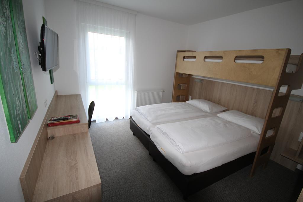 Bernstein-Motel Marchegg Dış mekan fotoğraf